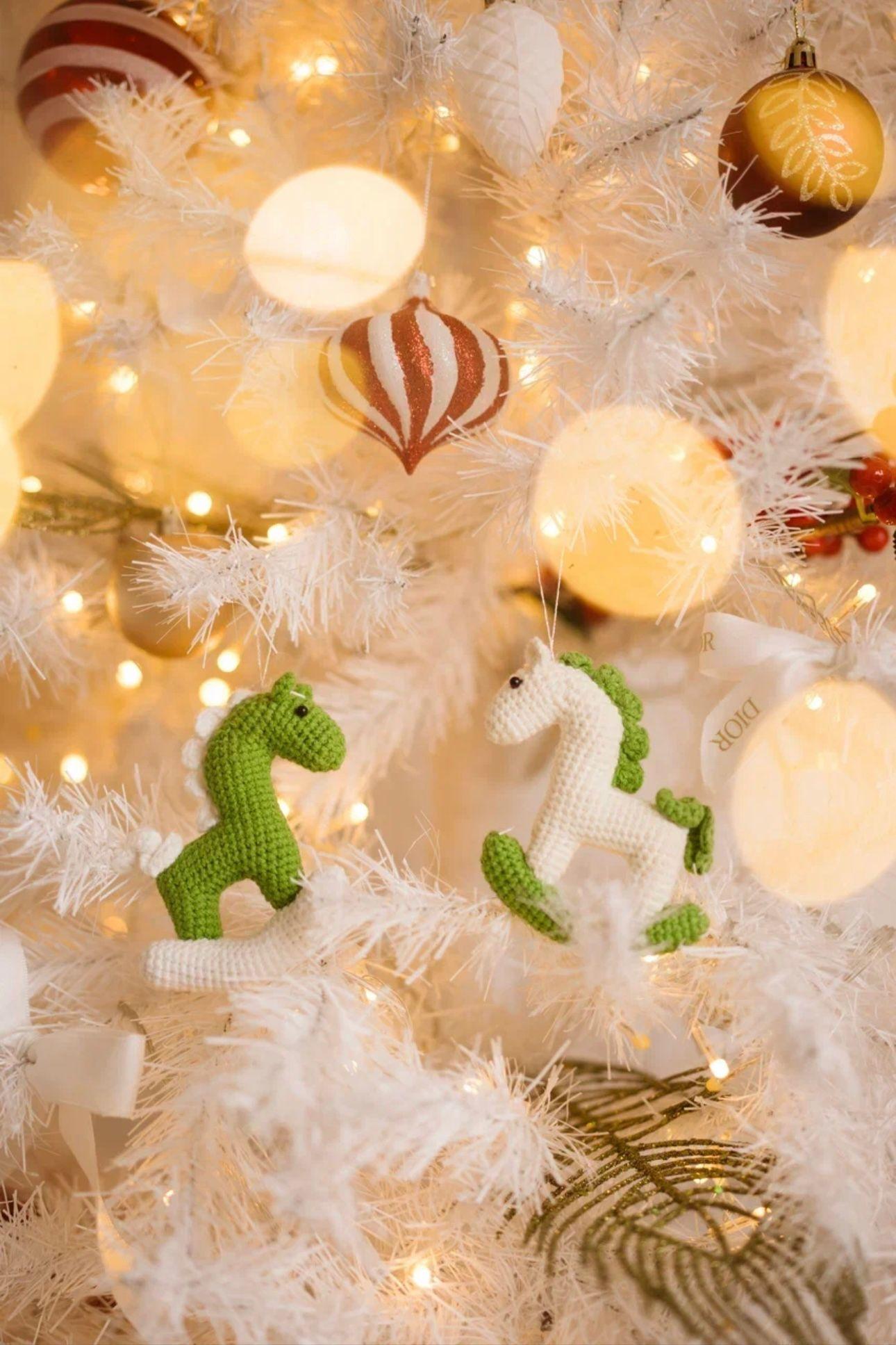 Лошадка-качалка