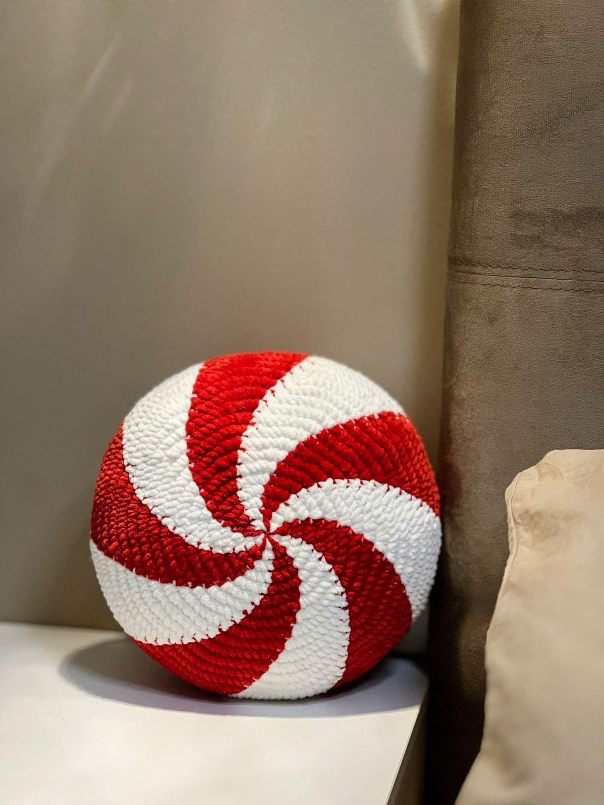 Подушка Конфетка